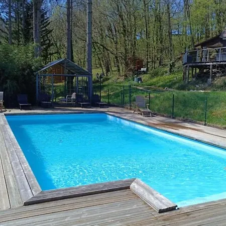 Hébergement de vacances Rustique Au Cœur Du Périgord Noir Avec Terrasse Et Confort Inclus - Fr-1-616-397