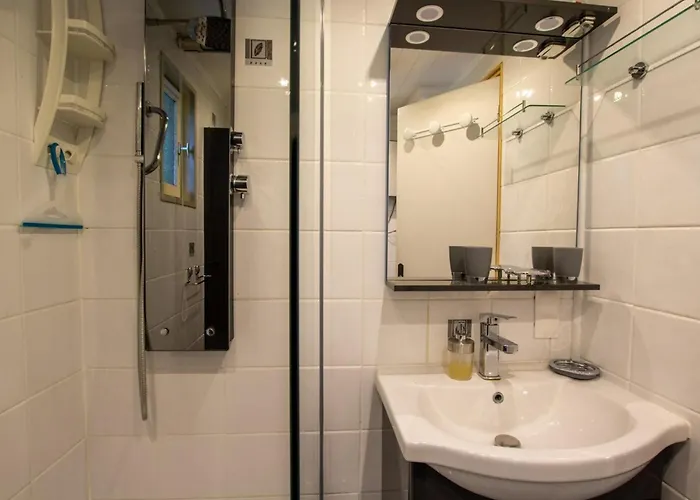 Rustique Au Coeur Du Perigord Noir Avec Terrasse Et Confort Inclus - Fr-1-616-397 Vakantiehuis Saint-Pompont